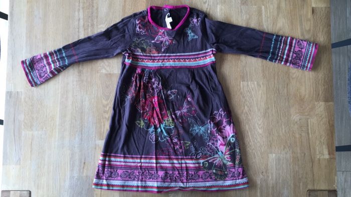 Très belle robe courte Kenzo graphique et colorée