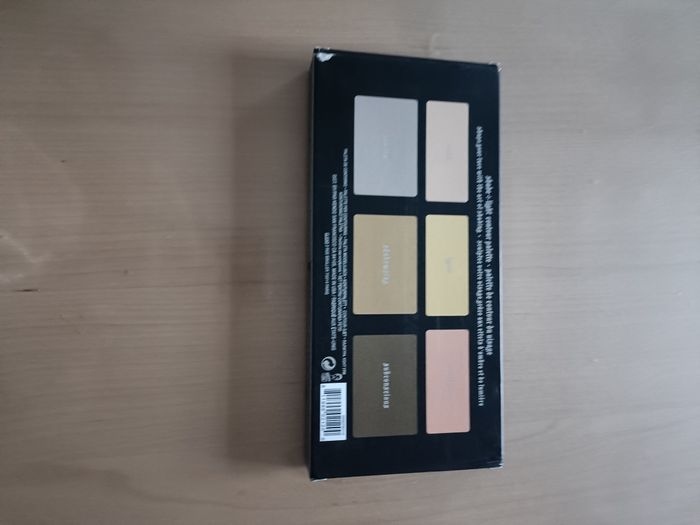 TROIS PALETTES KAT VON D NEUVES - photo numéro 3
