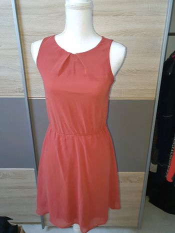Jolie robe .