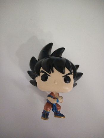 Funko mini pop dragonball Songoku tenue foncée