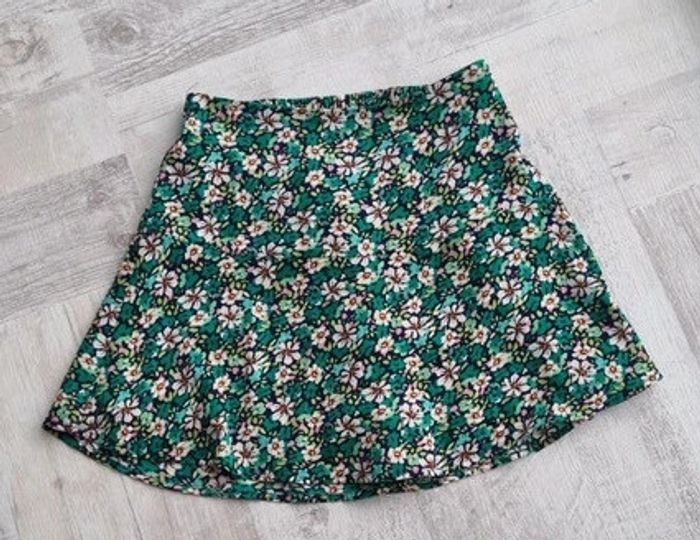 Jupe short Taille M