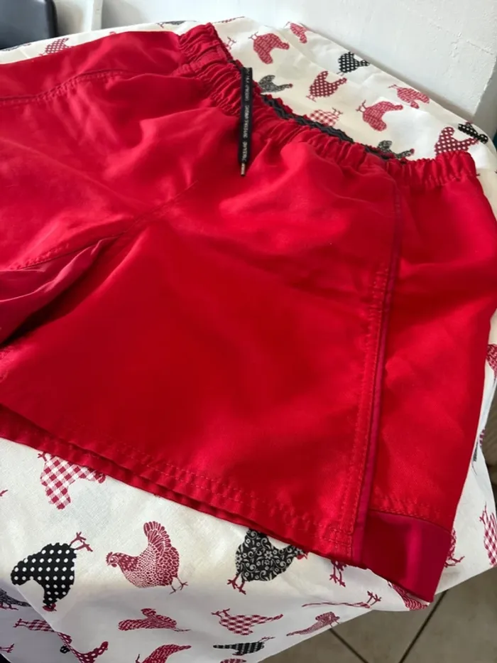Short, rouge, homme n°207 - photo numéro 3