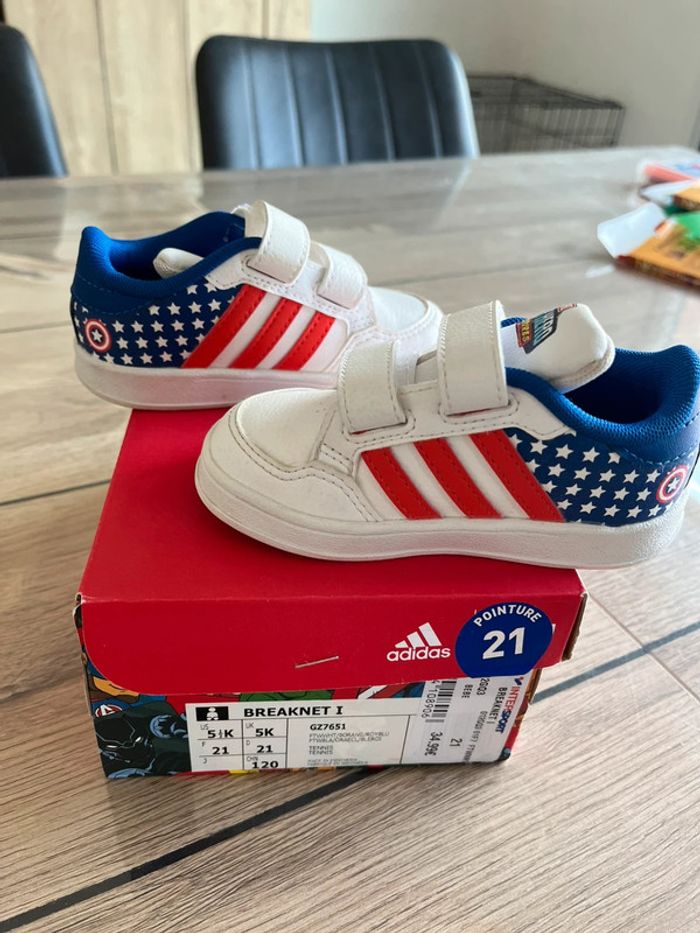 Basket adidas Marvel - photo numéro 4