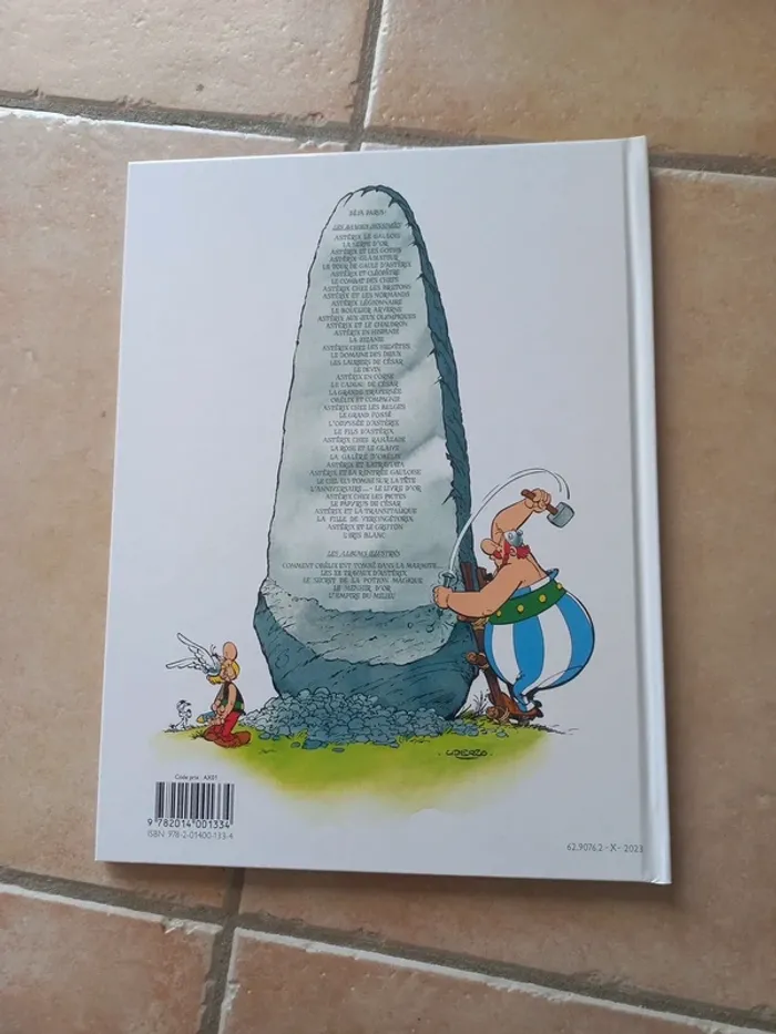 Bd Astérix tome 40 L'iris blanc - photo numéro 2