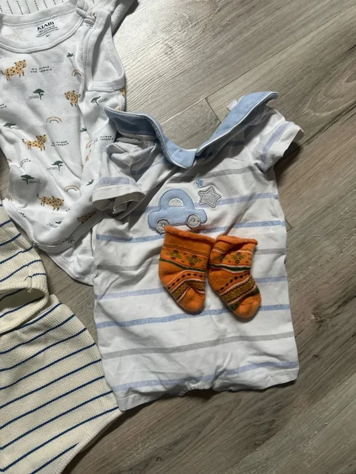 Lot vêtements bébé 1/3mois - photo numéro 5