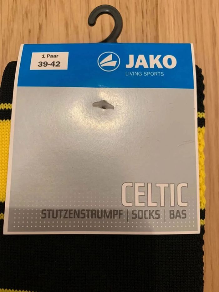 Chaussettes de football neuf taille S , taille 39-42 - photo numéro 2