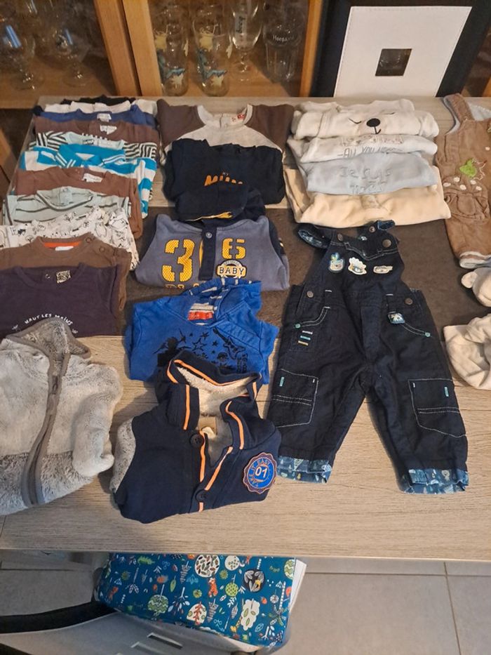 Gros lot garcon hiver 3 mois (56 vetements) - photo numéro 2