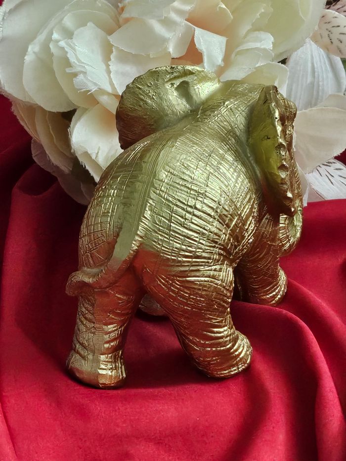 Statuette éléphant doré - photo numéro 5
