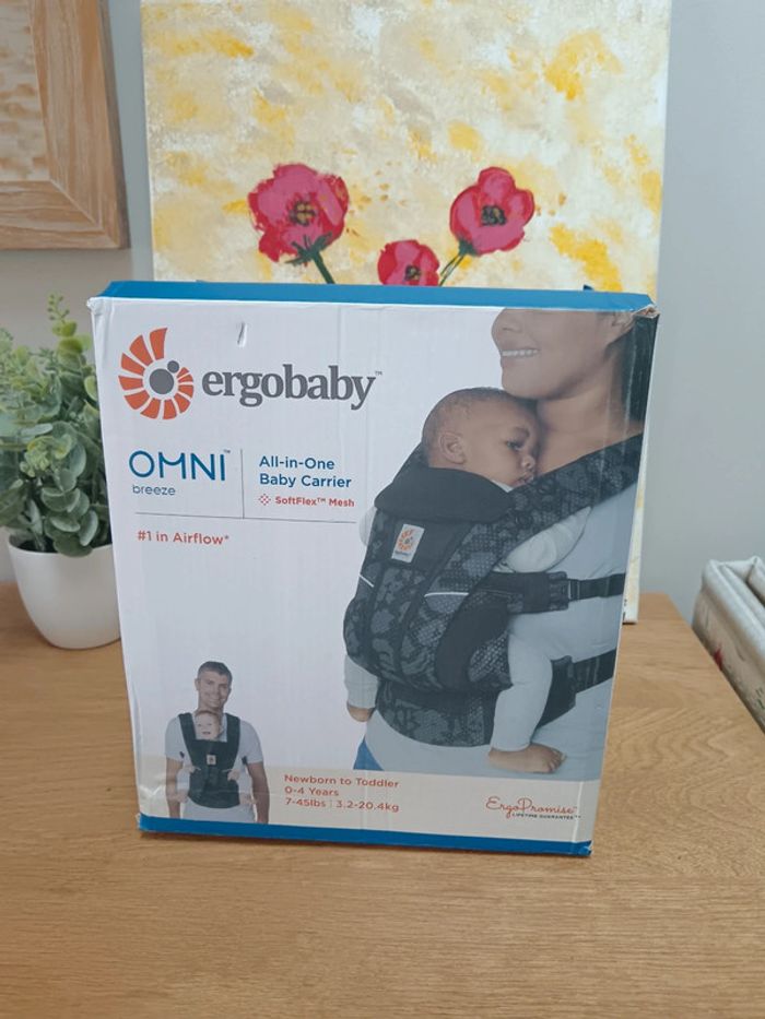 Ergobaby porte bébé Omni All-in-one Baby carrier onyx blooms
