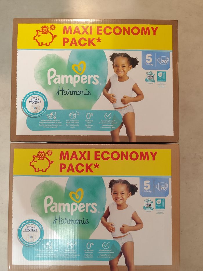 Couches Pampers harmonie