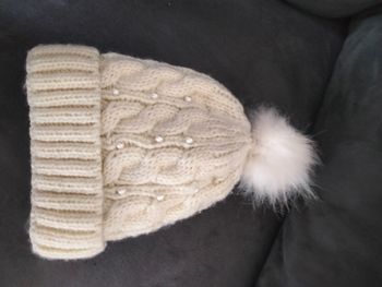 Bonnet avec pompon 