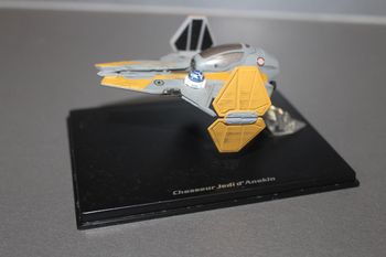 Figurine Vaisseau Chasseur Jedi d'Anakin - Star Wars
