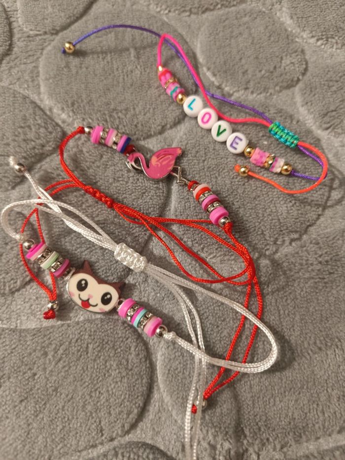 3 bracelets ficelles réglable