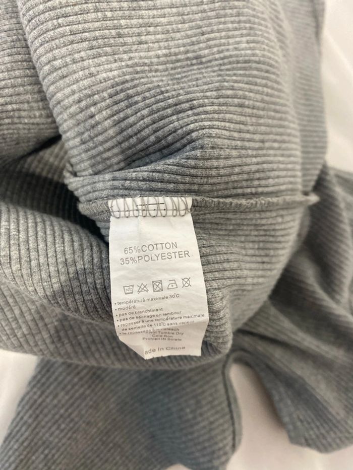 Robe moulante grise - photo numéro 5