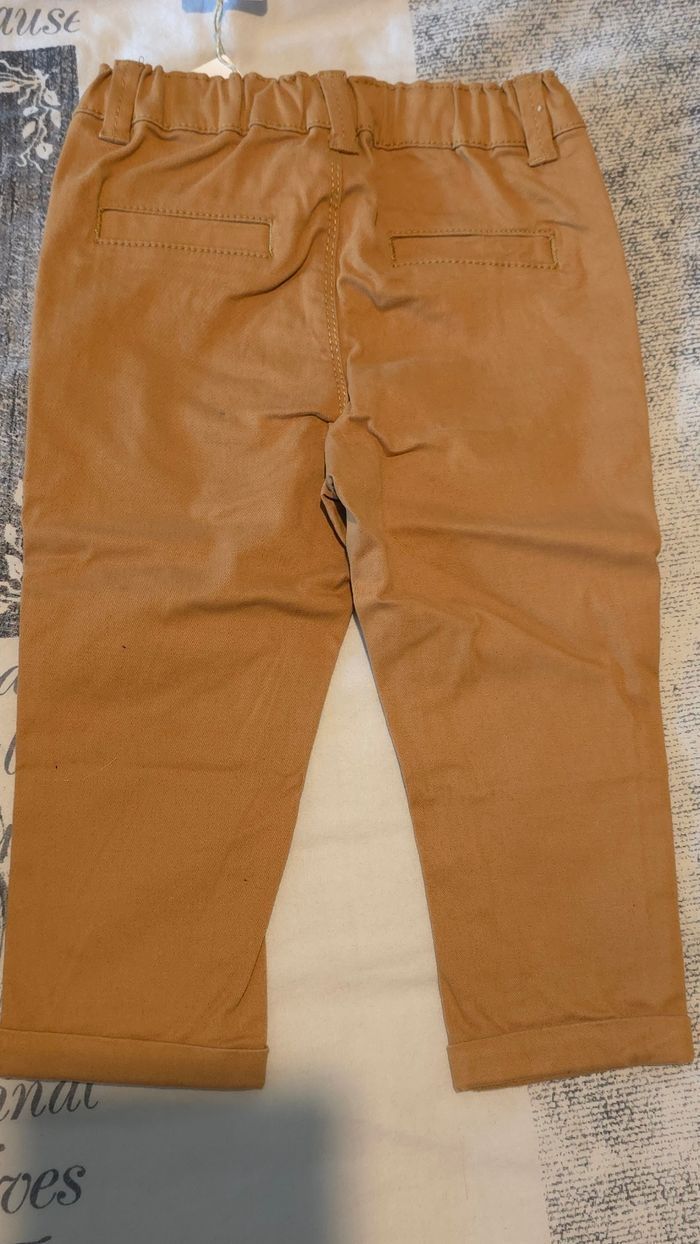 (Neufs non portés) 🏷🏷 superbe ensemble Gilet et pantalon chino 18mois Garçon 🥰💙🤩 - photo numéro 7