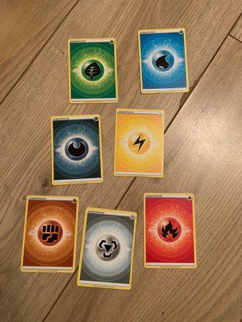 Cartes Pokémon énergie x8