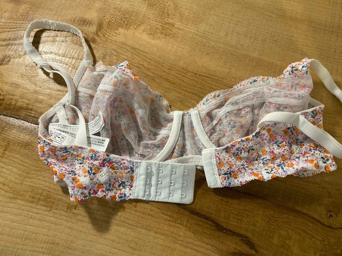 Soutien gorge fleuri kiabi - photo numéro 3