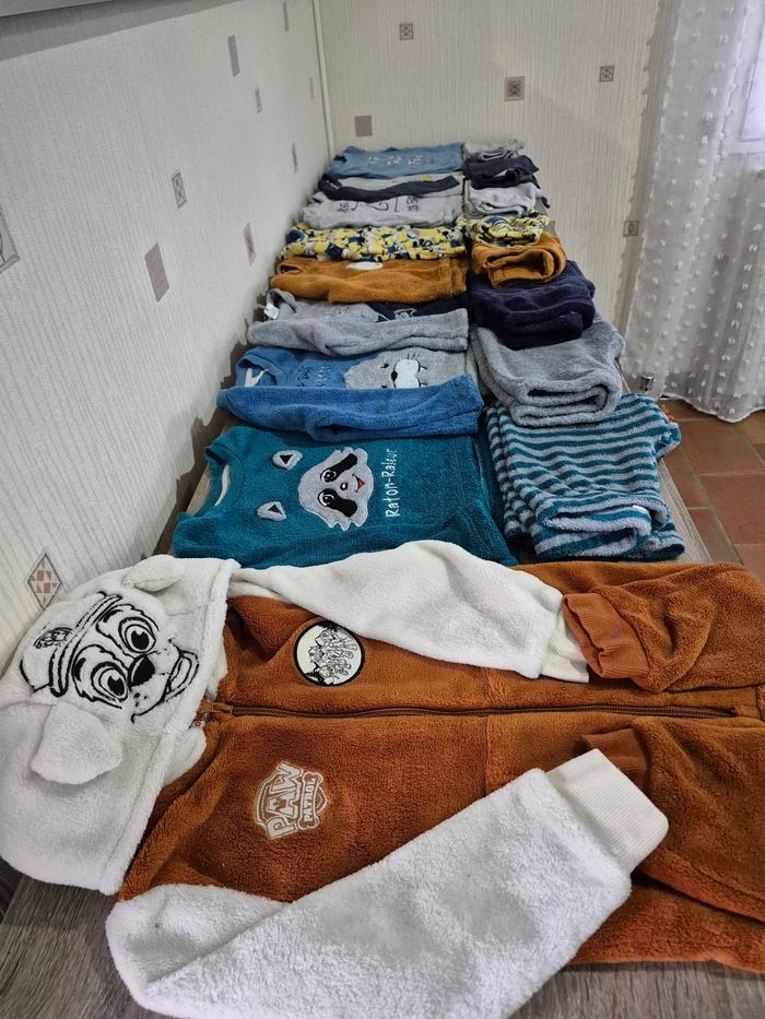 Lot pijamas polaire hiver 2 pieces - photo numéro 2