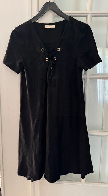 Robe en daim Ba&sh Taille 2 Valeur 400 euros