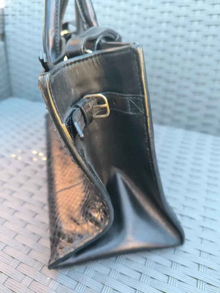 Sac à main avec bandoulière cuir effet crocodile Balenciaga - photo numéro 4
