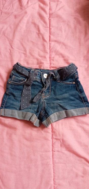 Short Okaïdi taille 4 ans