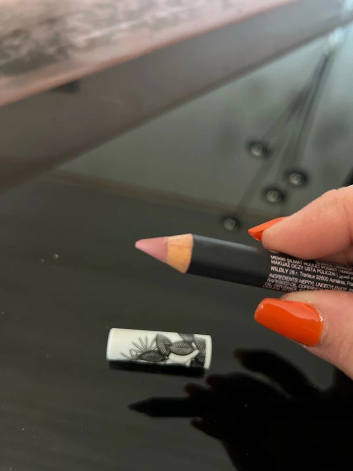 Crayon lèvre yeux et joue - photo numéro 4