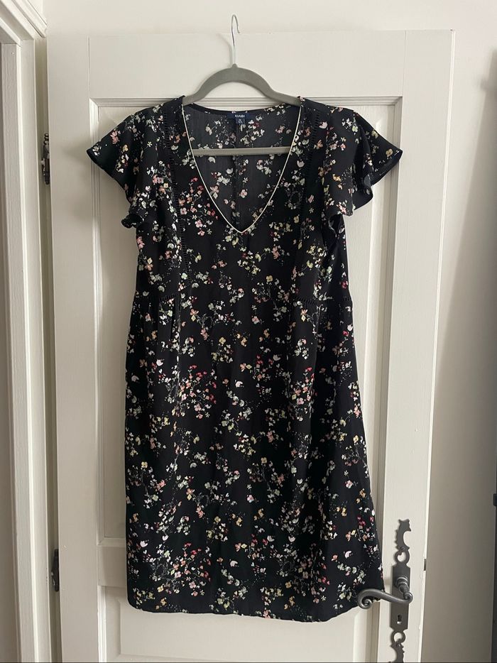 Robe fleurie T.38