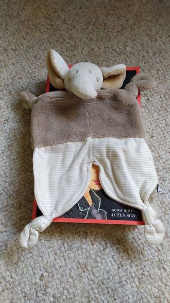 doudou éléphant
