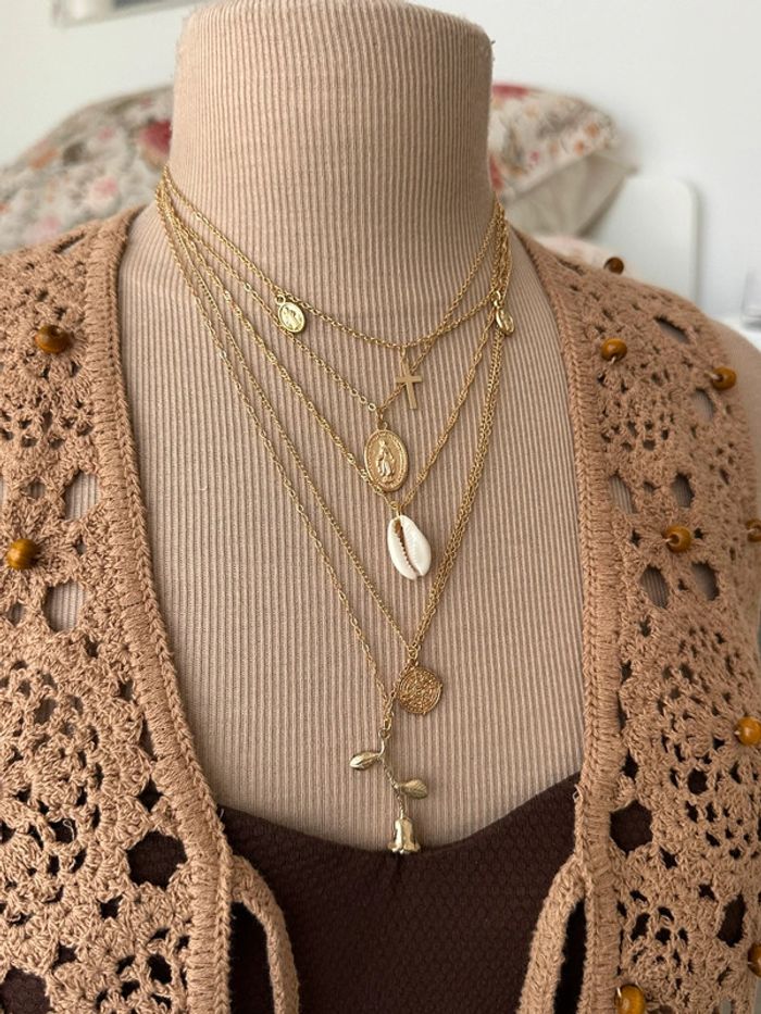 Collier à plusieurs rangs en laiton or