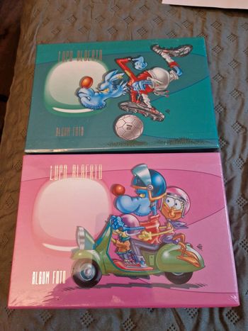 2 livres foot et scooter rangement photos