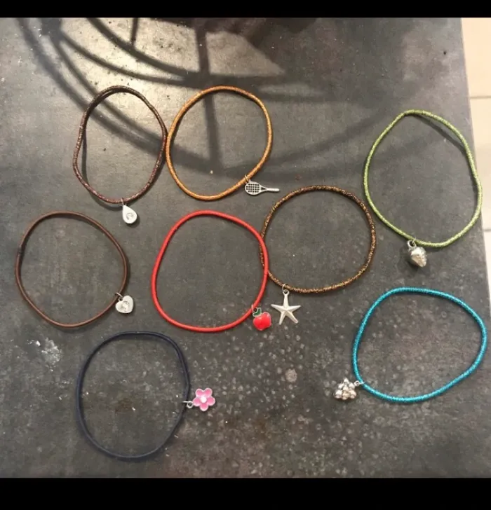 Lot de 8 bracelets