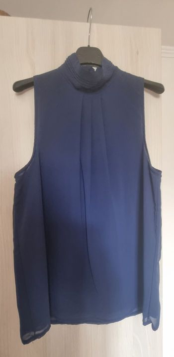 Top Bleu sans manches 