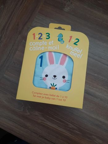 Jouet livre bébé neuf