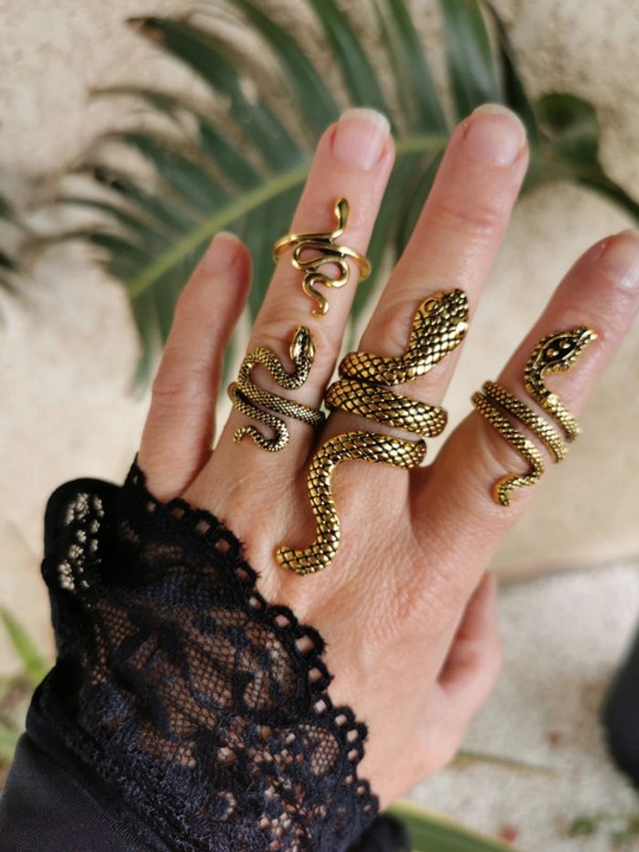 A46 lot de 4 bagues serpent doré or tendance - photo numéro 2