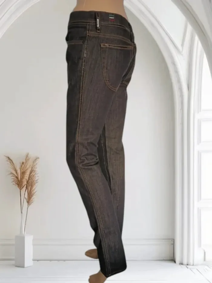 Jean Diesel modéle liv, coupe slim fit,taille basse,stretch - photo numéro 2