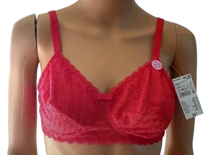 👙 Soutiens-gorges rouge avec dentelles 90C neuf etiqueter #emyfleury_soutifs 👙 - photo numéro 2