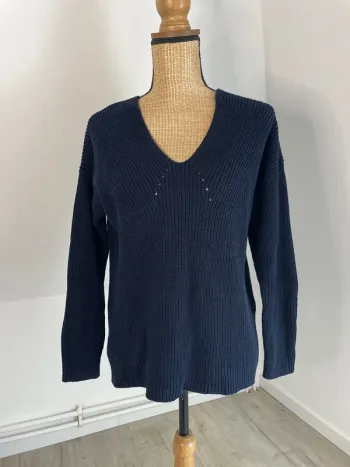 pull col V bleu marine