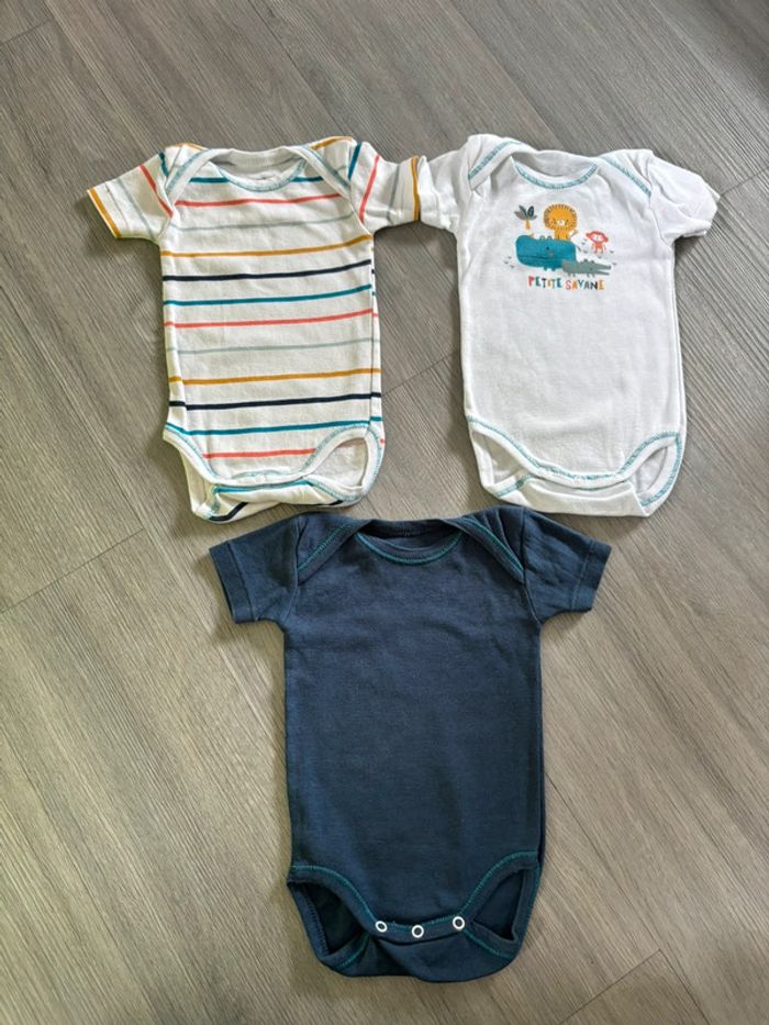 Lot de 3 bodies pommette taille 3 mois