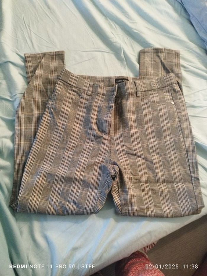 Pantalon un peu élastique