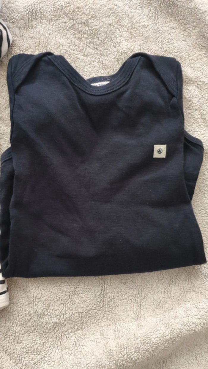 Lot de 3 bodies 24 mois petit Bateau - photo numéro 4