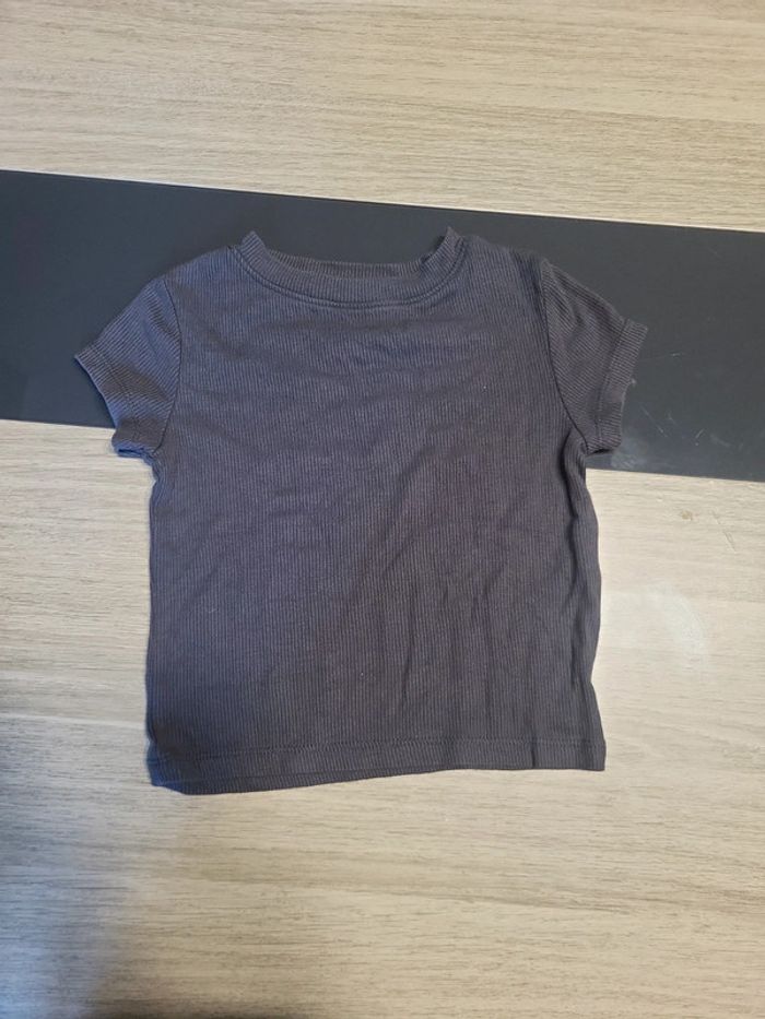 Tee shirt fille 5 ans ,kiabi