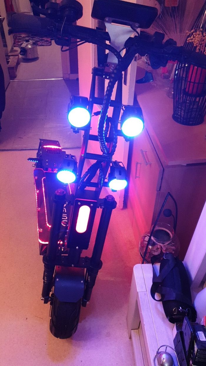 TROTTINETTE_ ÉLECTRIQUE - photo numéro 2