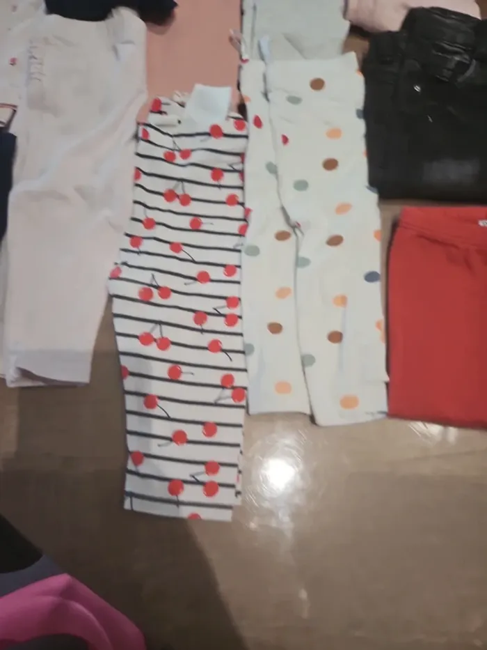 Lot de 14 pantalons - photo numéro 2
