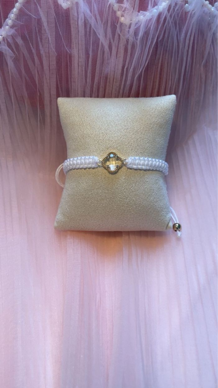 Bracelet trèfle blanc