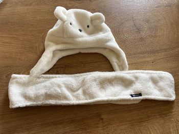 Bonnet et écharpe