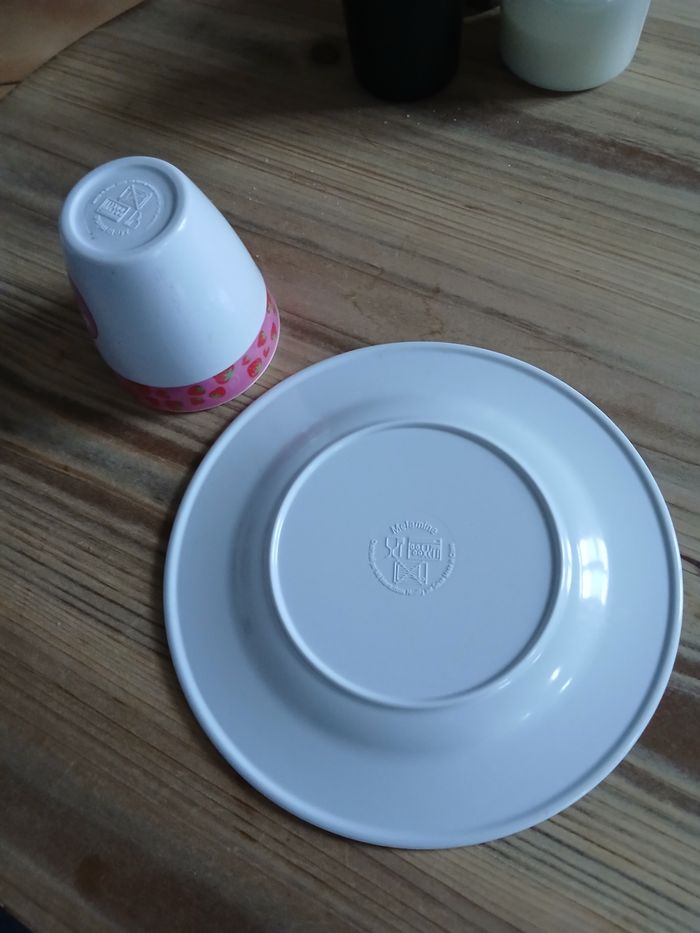 Lot verre & assiette rose & rouge & blanc - Charlotte aux Fraises - photo numéro 2