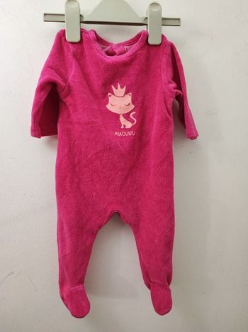 Dors bien bébé fille
