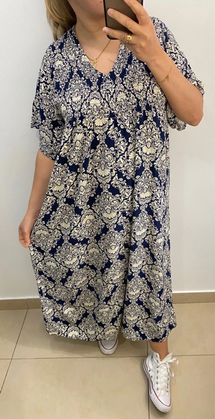 Jolie Robe Longue Et Ample Imprimée Taille XL-XXL - photo numéro 2