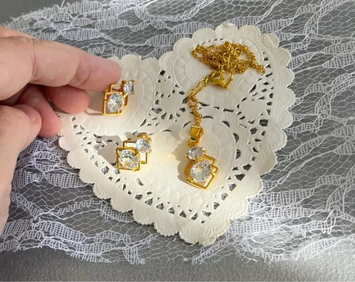 # collier et boucles d’oreilles # - photo numéro 2