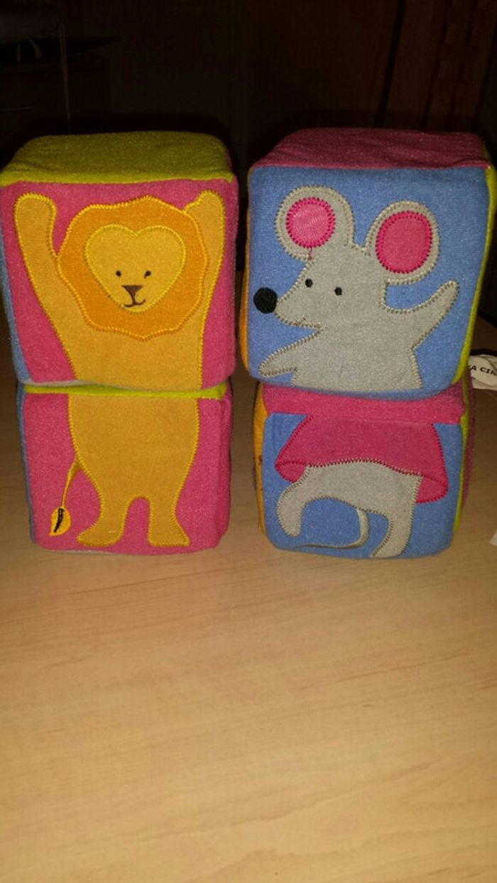 Cubes activités leka circus Ikea